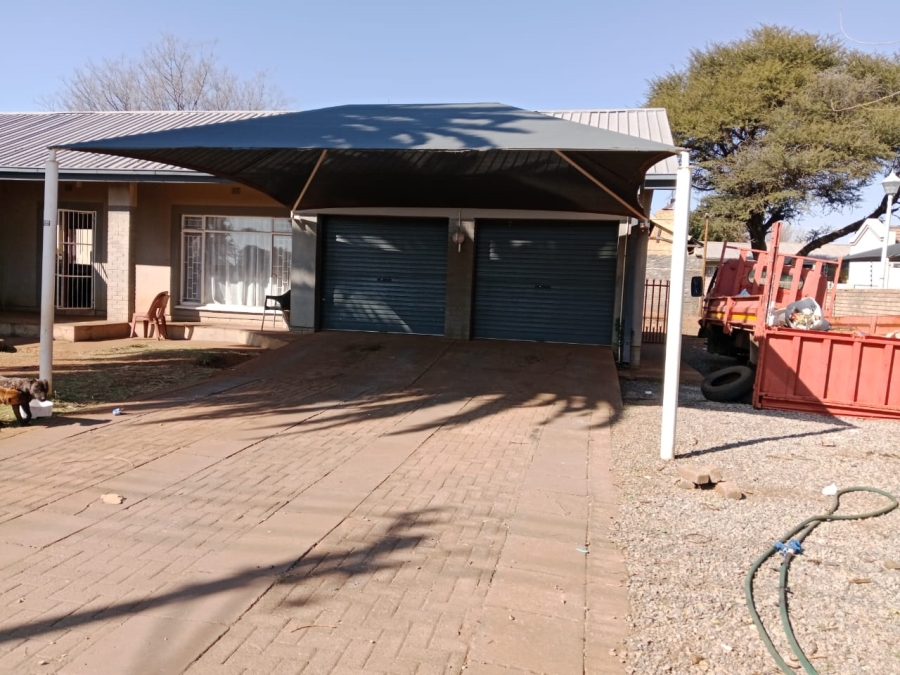 3 Bedroom Property for Sale in Kuruman Northern Cape
